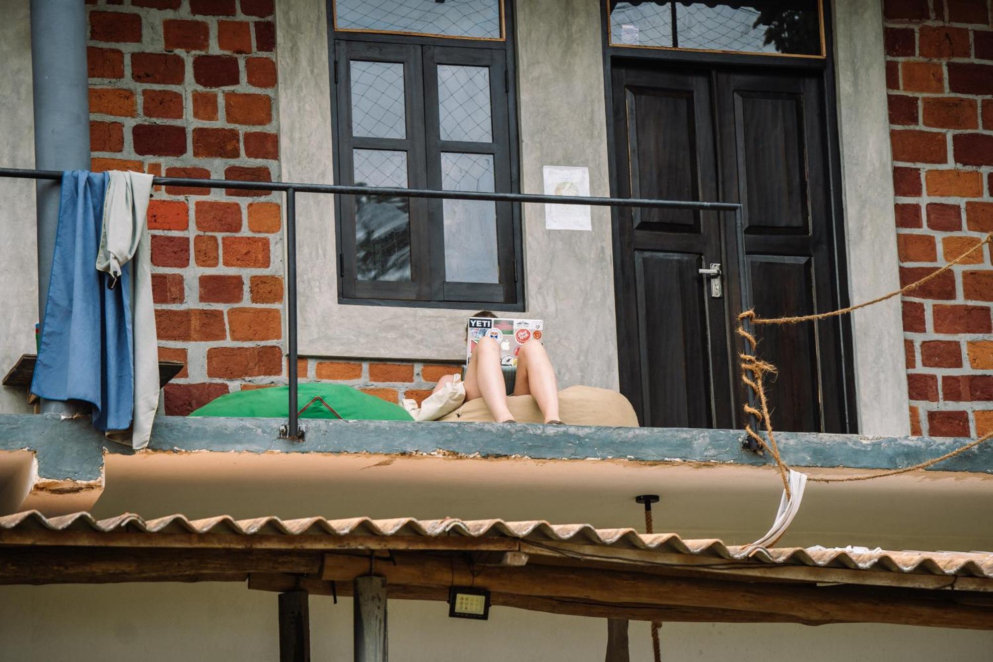 Chill Vibes Hiriketiya Hostel Dickwella Exterior photo