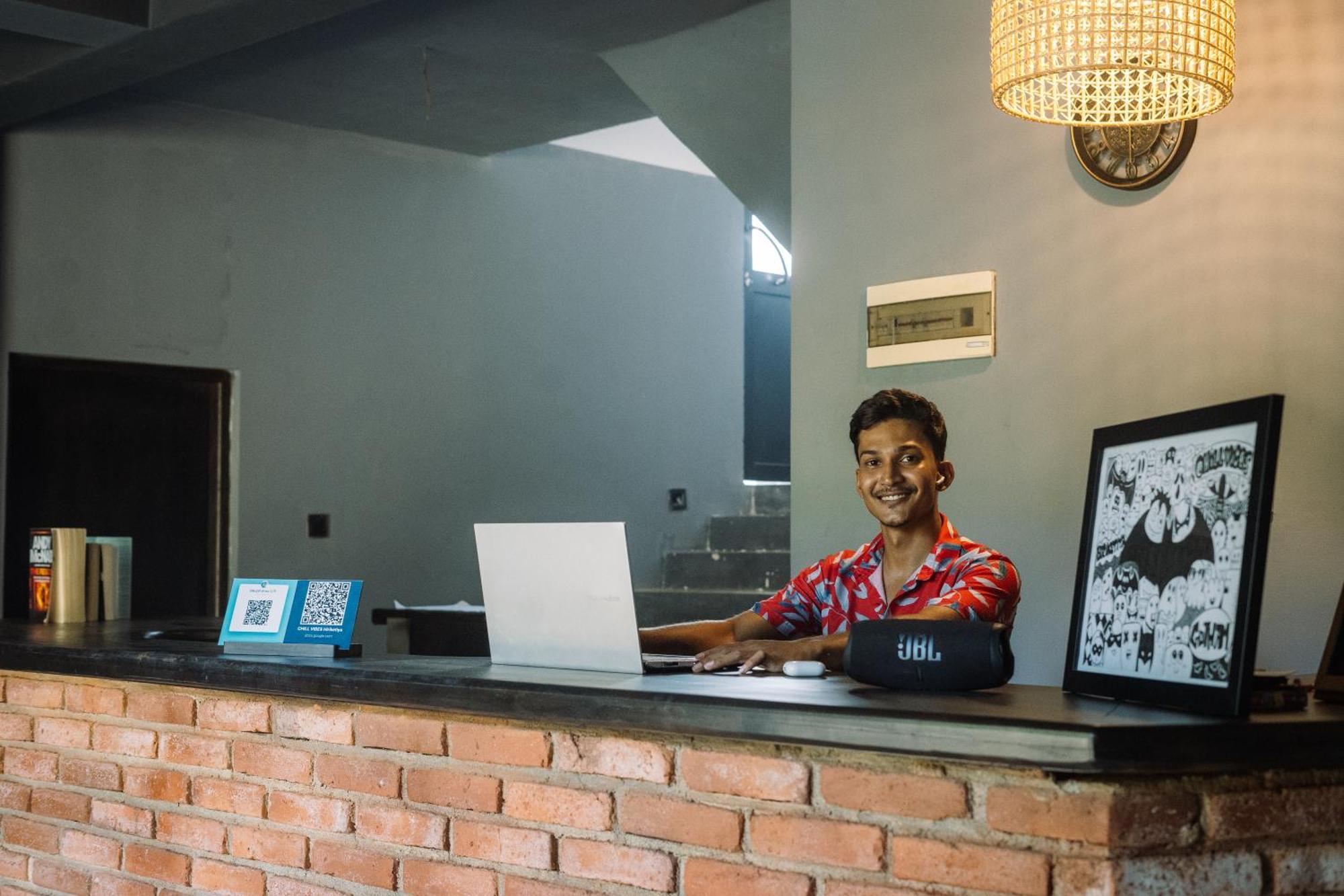 Chill Vibes Hiriketiya Hostel Dickwella Exterior photo